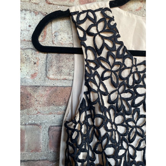 Lela Rose by Neiman Marcus Target Sleeveless Crochet Blouse🖤 - Picture 5 of 11